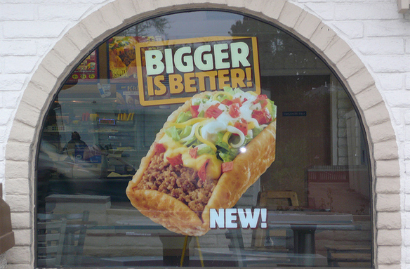 14 Signs You’re Actually In A Relationship With Taco Bell