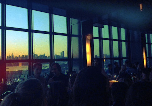 6 Rejection-Proof Ways To Catch The Attention Of The Cute, Quiet Guy At The Bar