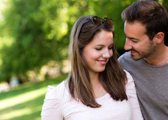 4 Seduction Strategies Guaranteed To Make Her Weak At The Knees