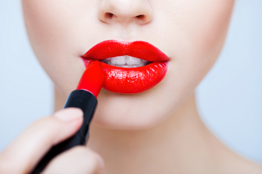 8 Ways To Look 100% Prettier In One Minute