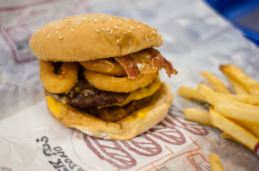 23 Signs You Have An Addiction To Fast Food