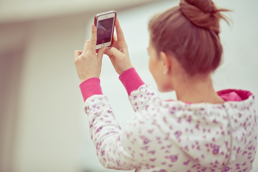 Why Your Bare-Faced Selfies Aren’t Really Helping Anyone