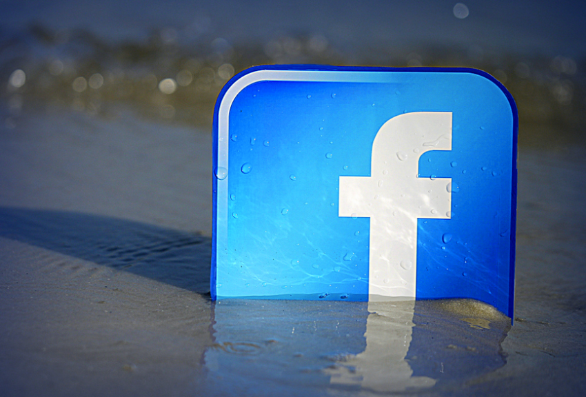 10 Things Everyone Secretly Wishes You’d Stop Doing On Facebook