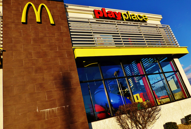 28 McDonalds Employees Tell All About The Disgusting Things They’ve Seen At The PlayPlace