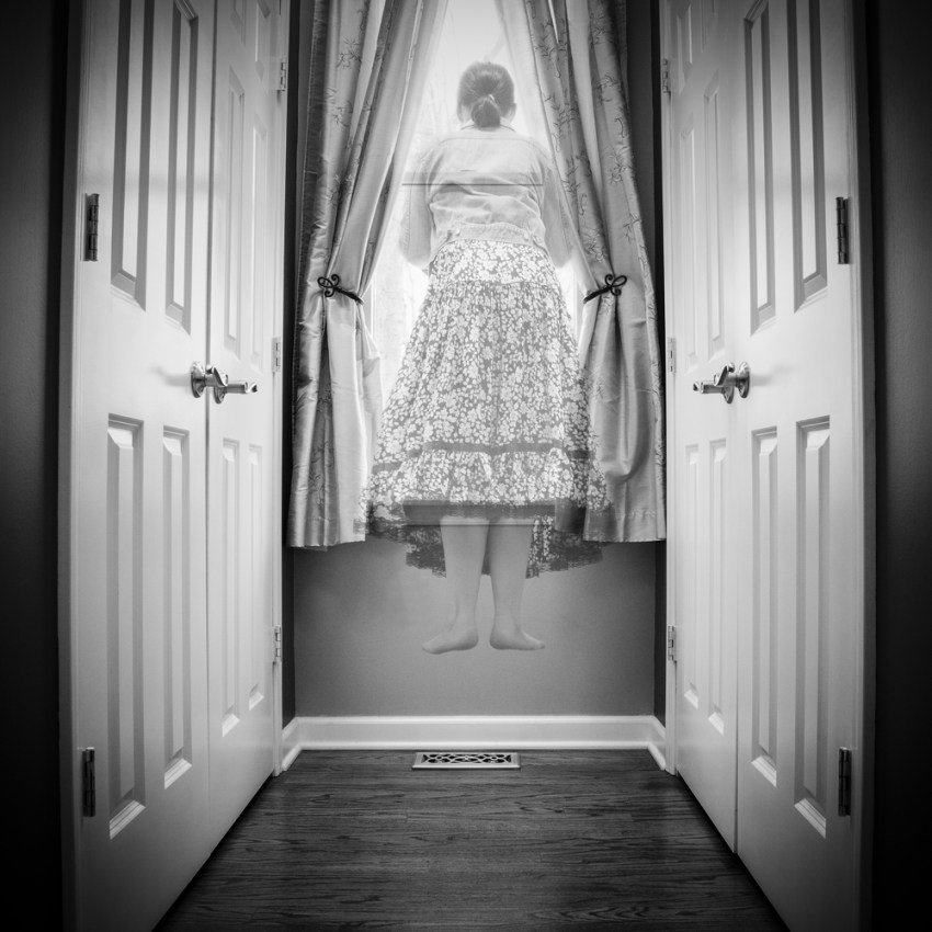 27 People Share Their Creepy, Mysterious Stories Of Phantoms And The Unexplainable