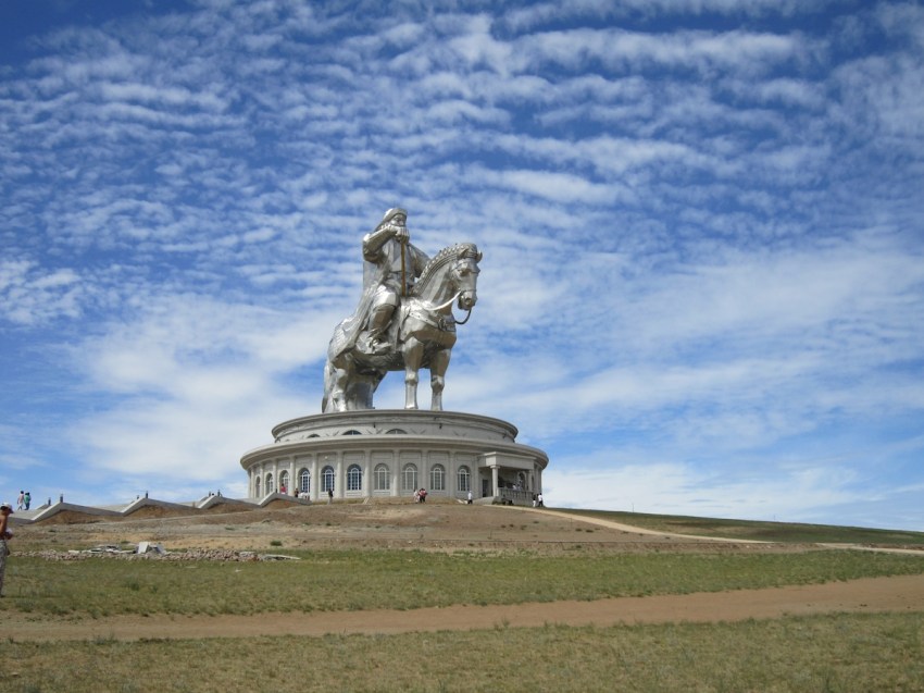 25 Incredibly Badass People In History Revealed