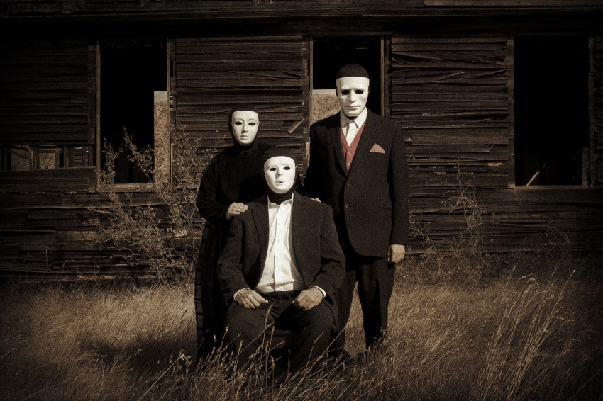 19 People Reveal The One Incredibly Creepy Thing They Do When No One’s Looking