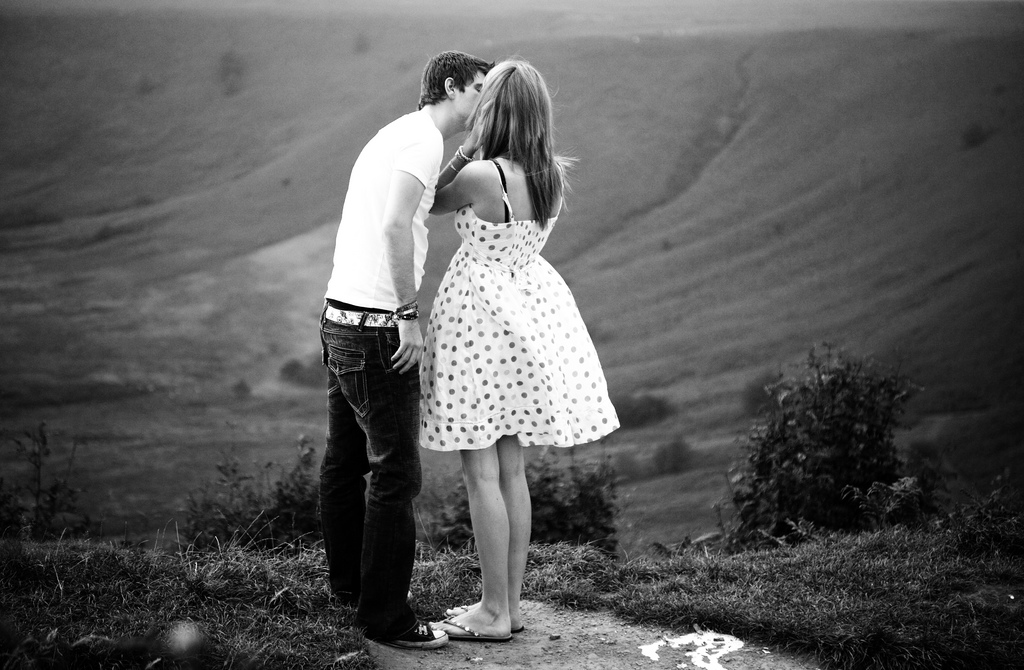 9 Q&As By An Introvert And An Extrovert On How They Tackle Dating