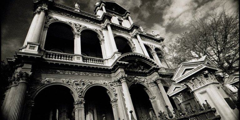 10 Haunted Places In Michigan That Will Make Your Skin Crawl