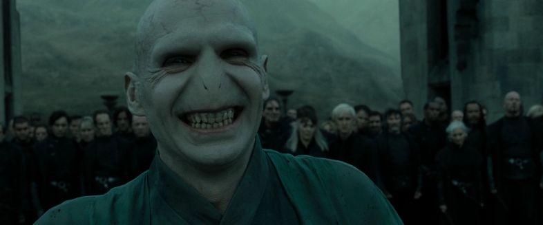 3141025-hp-dh-part-2-lord-voldemort-26625098-1920-800