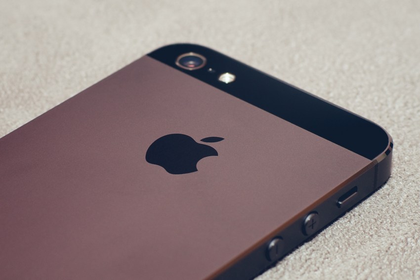 12 Signs You Really Need To Stop Texting Him