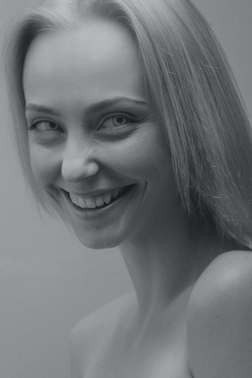 My Twin Sister Seemed To Have The Perfect Life, But When We Switched Places I Was Living A Terrifying Nightmare