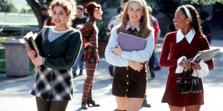 4 Theories Why The ’90s Are Back Now