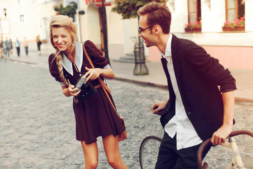 13 Things Women Only Do When They’re Not Interested In You