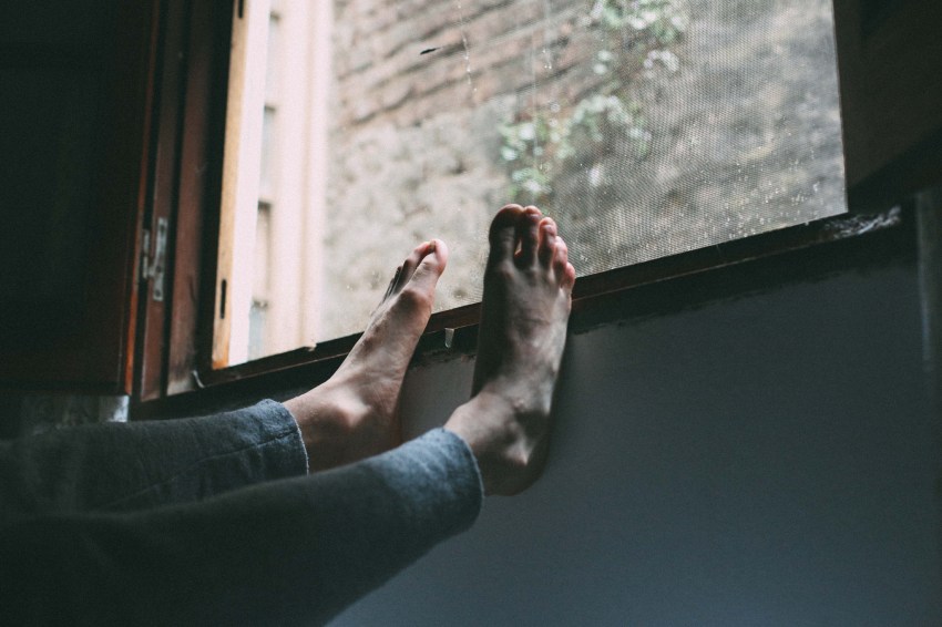 14 Sad Little Truths Every Bookworm Must Face In Life