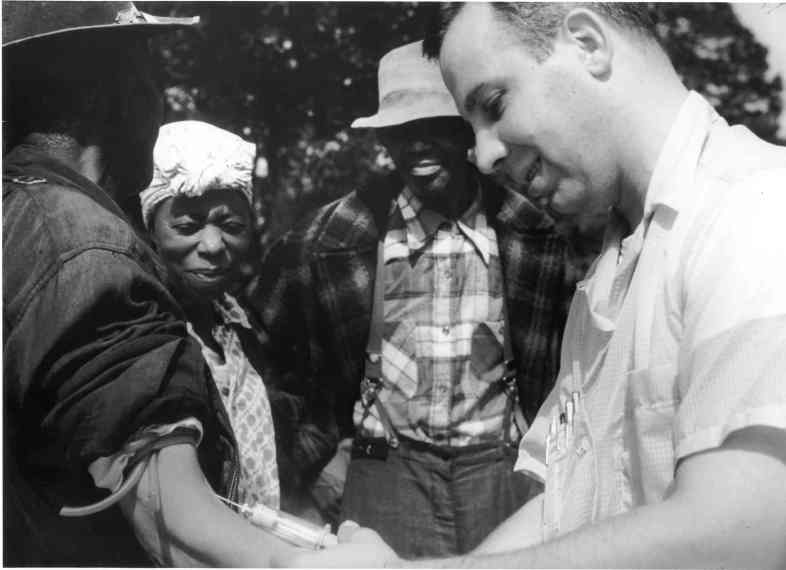 Doctor injecting a patient with placebo as part of the Tuskegee Syphilis Study Source: Wikimedia