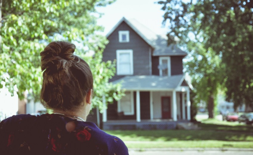 10 Harsh Truths Only The Daughter Of An Alcoholic Could Understand