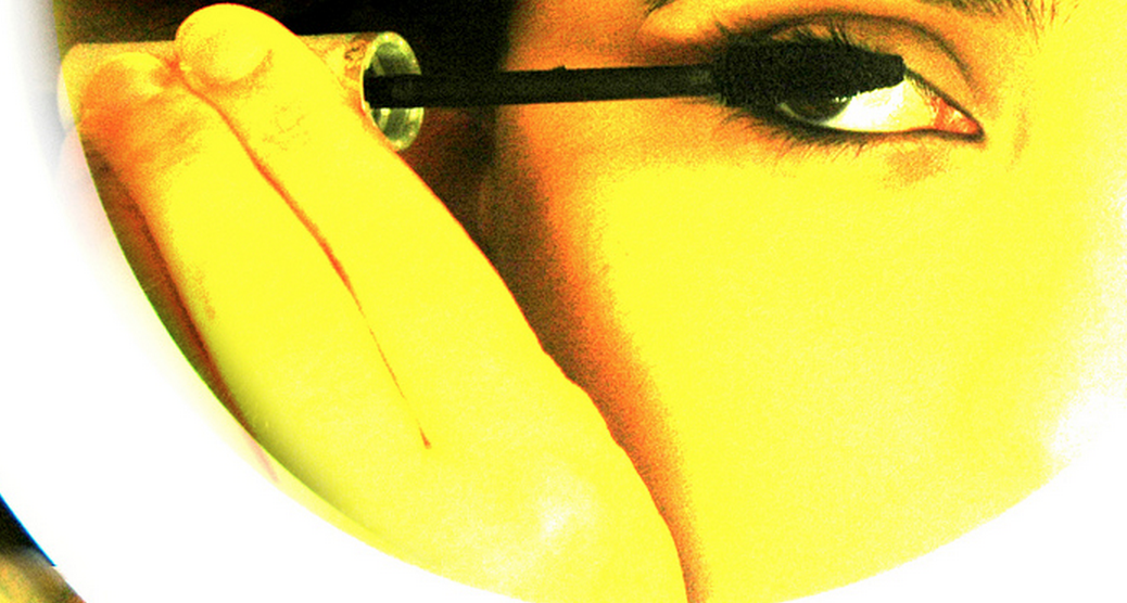 7 Things Girls Do Before A Date (If They Really Like You)
