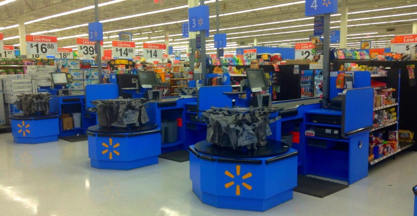 27 Cashiers Share The Most Annoying Things That Customers Did To Them