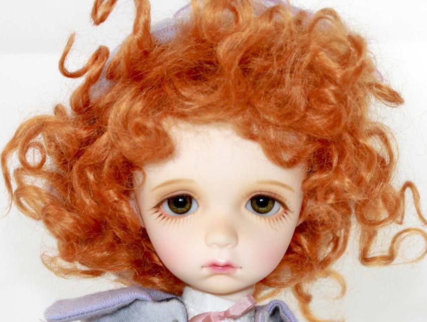 8 Problems Only Curly-Haired Girls Understand