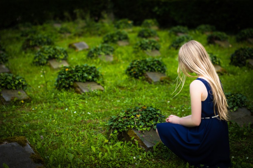 20 Bitter Truths You’ll Face If You Lose A Parent At A Young Age