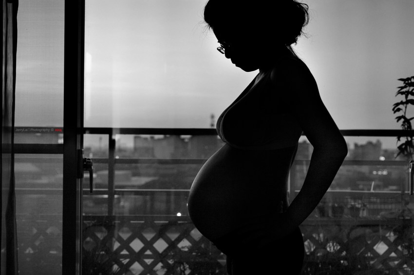 We Asked 30 Women To Describe What Terrifies Them Most Abount Pregnancy In Exactly 5 Words