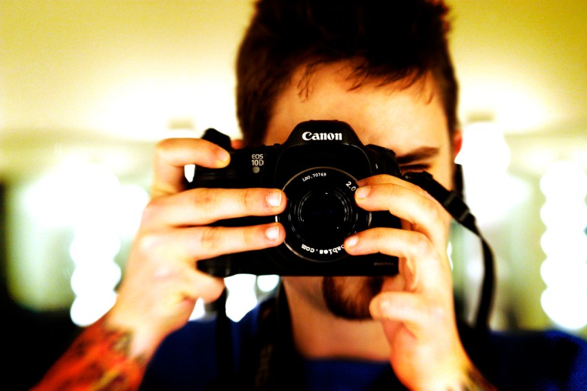 25 Ways He’s Telling You He’s Into You (Without Actually Saying It)