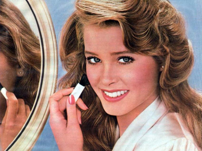 12 Guys On The Little Things Girls Do That Make Them Super-Sexy