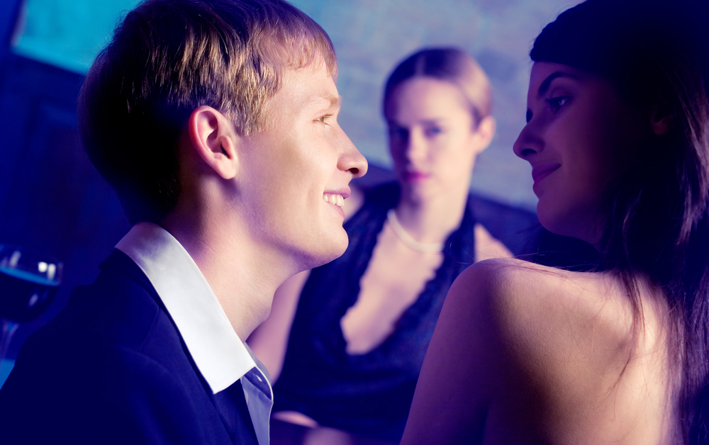 8 Easy Ways To Stop Jealousy From Destroying Your Relationship