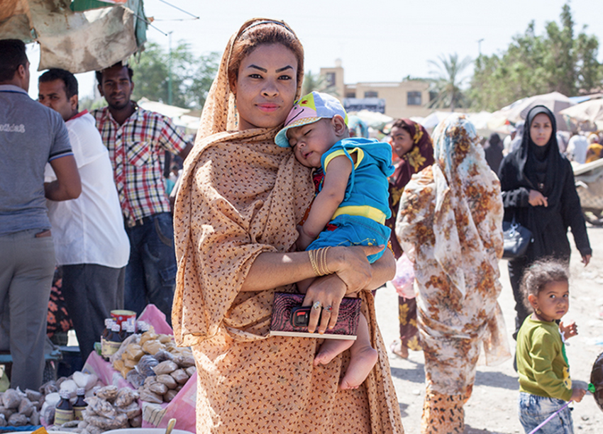 9 Heartwarming Photos Of The Afro-Iranian Community You Didn’t Know About (And Meeting The Man Behind The Camera)