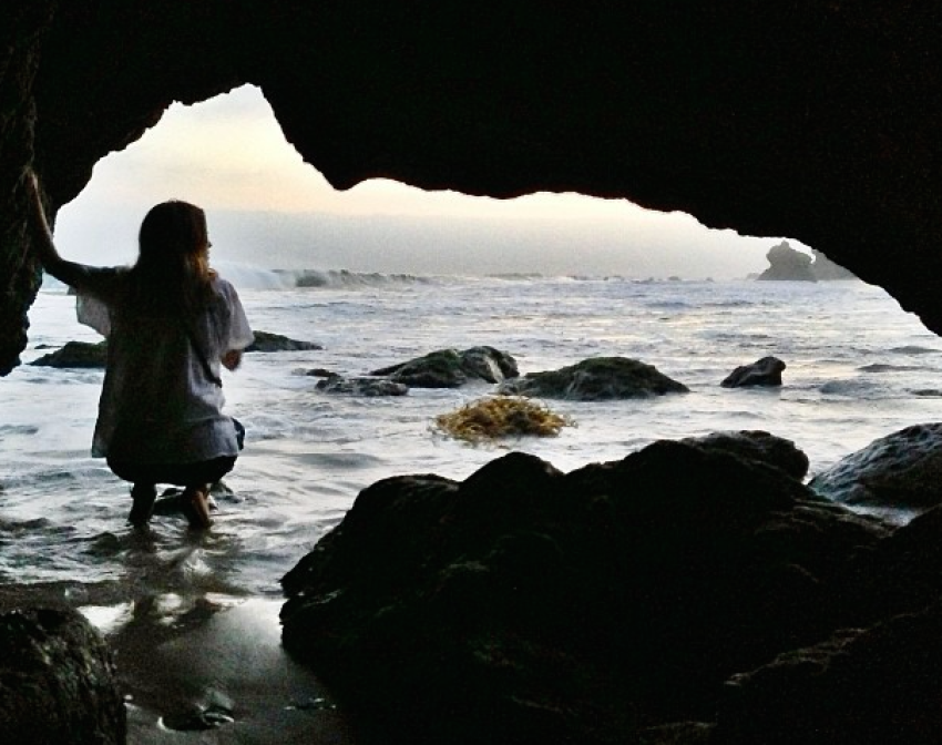 7 Weird Realities Of Growing Up Without A Religion