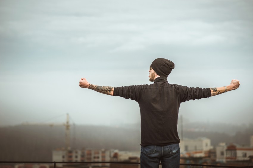 60 Painfully Obvious Signs The Man You’re Dating Is A Total Douchebag