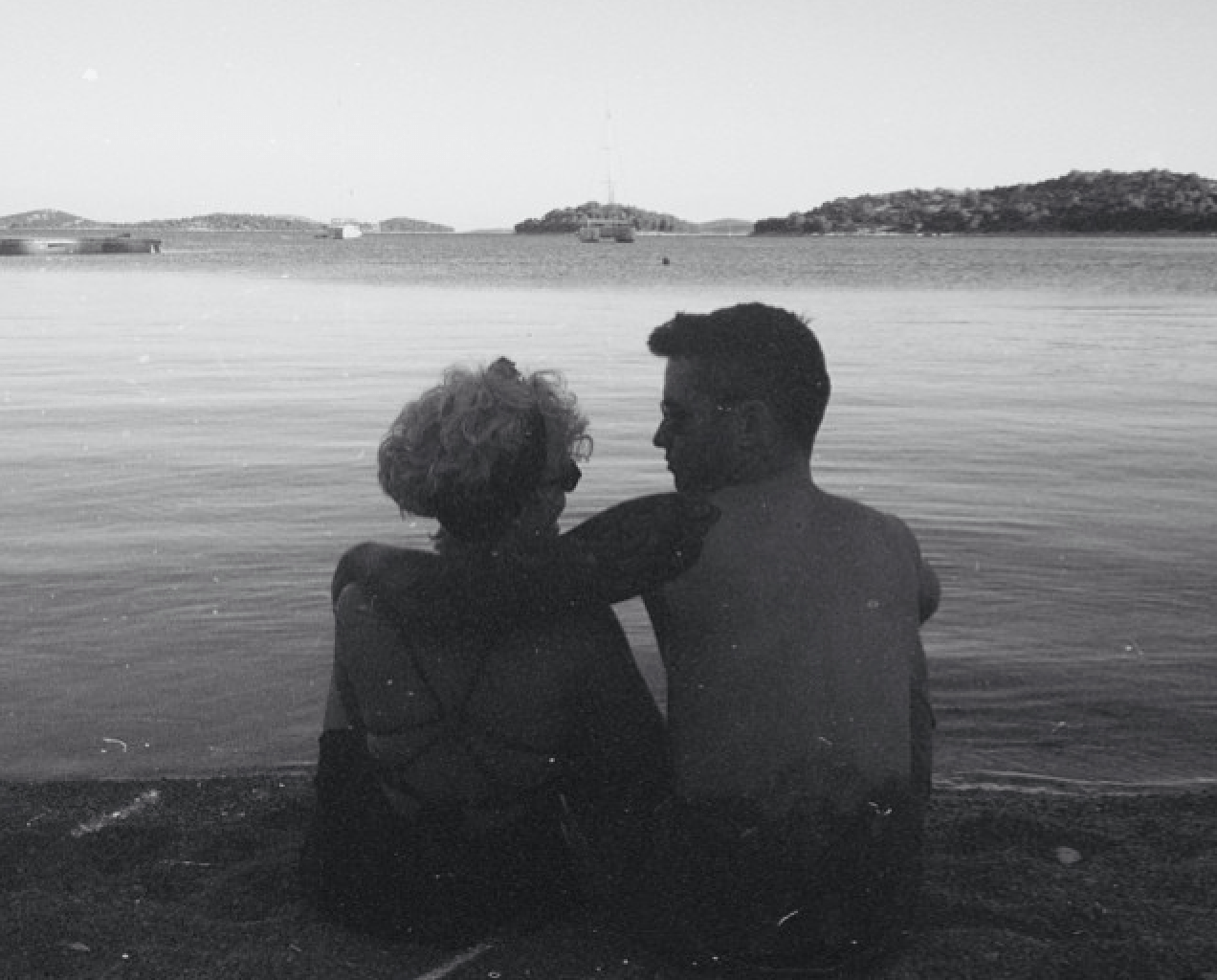A Positive Outlook And Outcome: When To Overlook Something In A Relationship