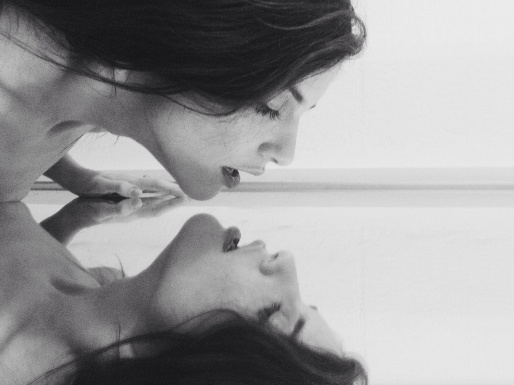 25 Crucial Flirting Mistakes That Everyone Makes