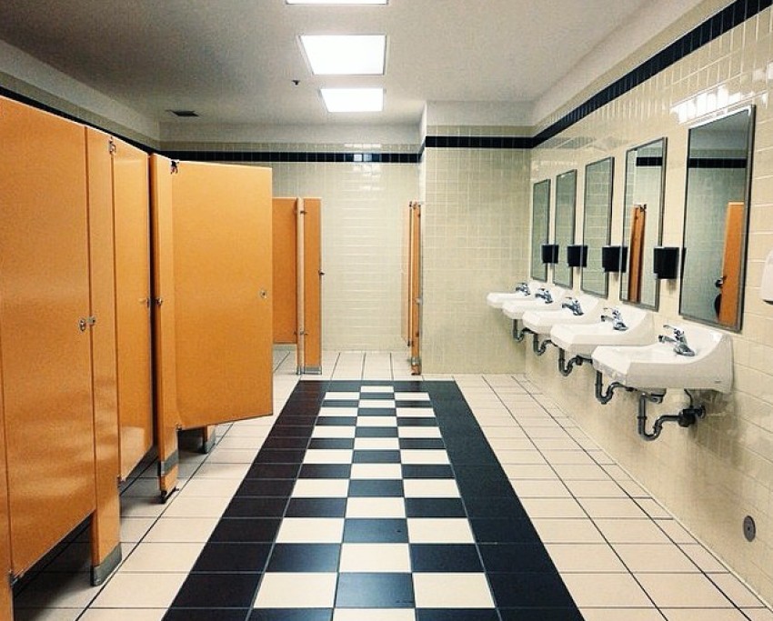 20 Essential Rules Of Workplace Bathroom Etiquette