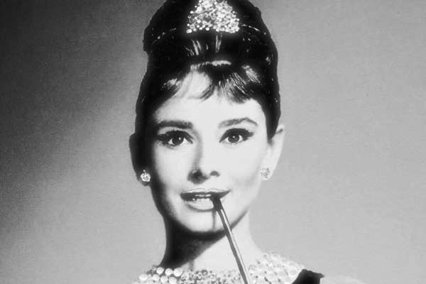 Audrey Hepburn (Shutterstock) 