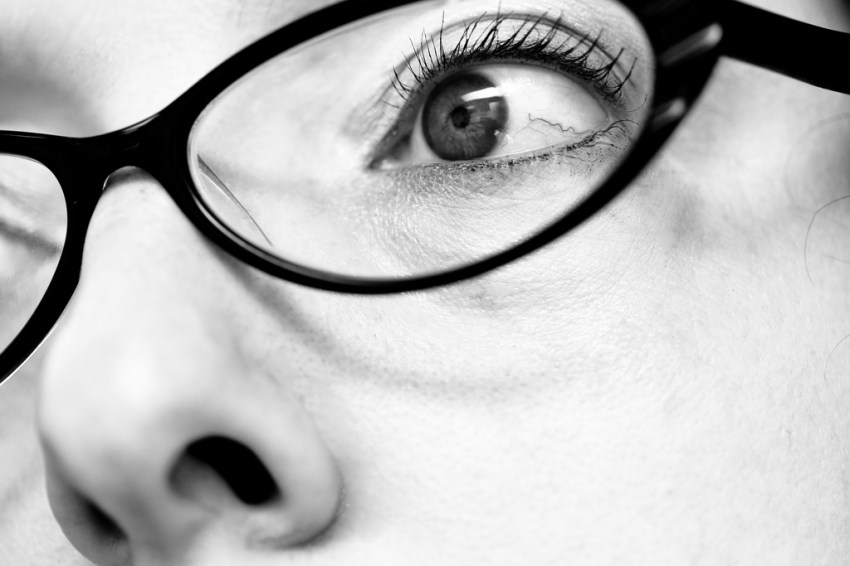 20 Weird Things That Only Girls Who Wear Glasses Can Relate To