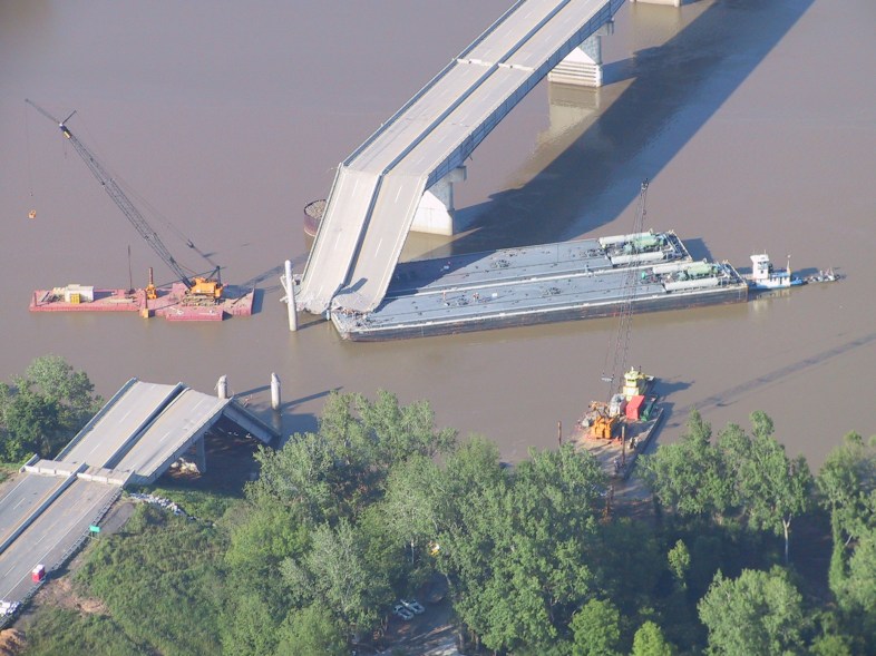 I-40 Bridge Disaster via wiki commons