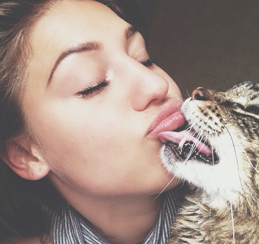 In Praise Of The Low-Maintenance Babe: 13 Men Describe What They Love About Laid Back Women