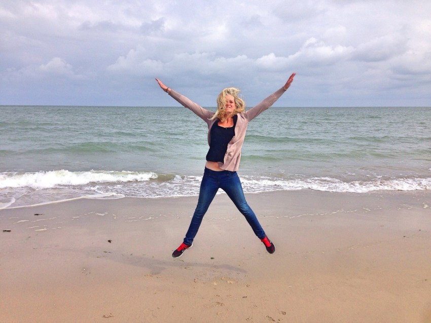 12 Simple Ways To Distract Yourself From Cyberstalking Your Ex