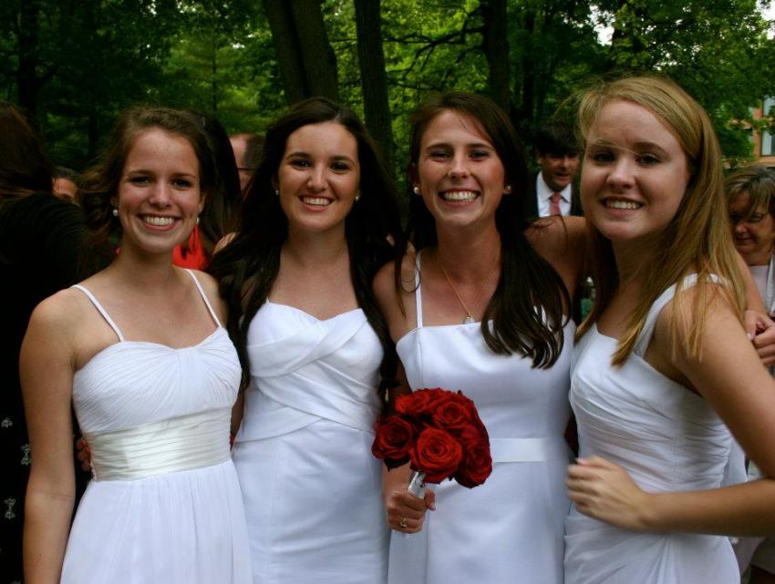 12 Reasons Why Your High School Friends Are Your Actual Best Friends Forever