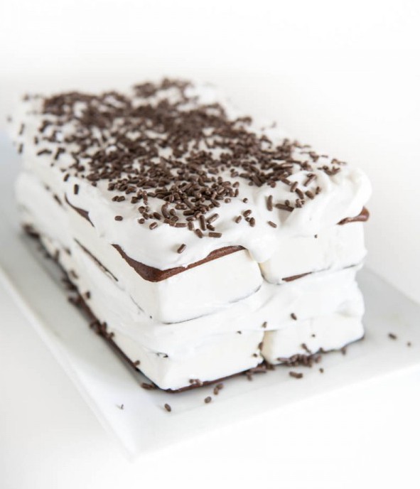 Ice Cream Sandwich Cake from Eclectic Recipes