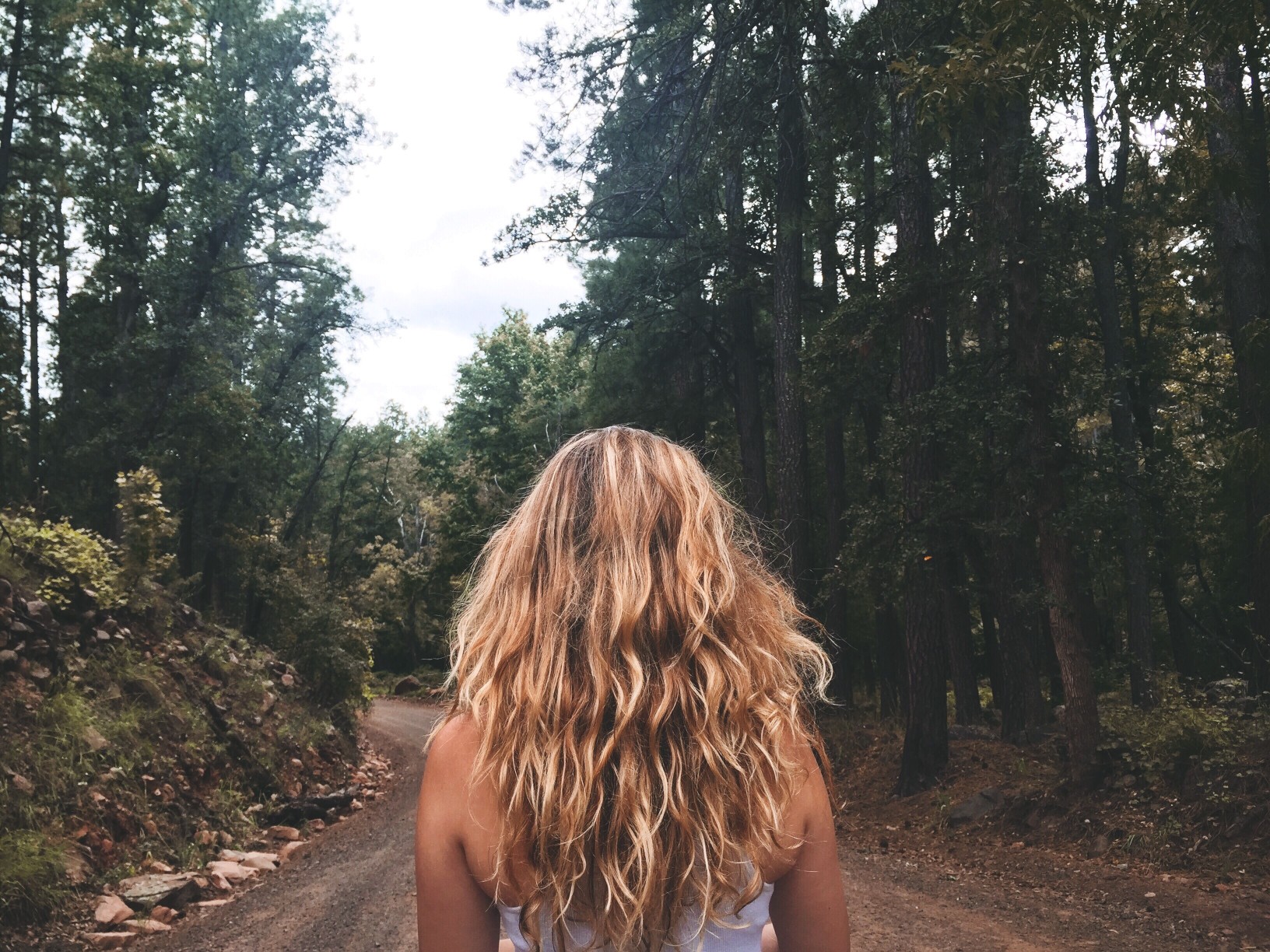 6 Ways A Woman’s Life Is Changed Forever When She Travels Alone