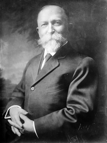 John Harvey Kellogg loved corn flakes and hated teen masturbation. (Wikimedia Commons) 