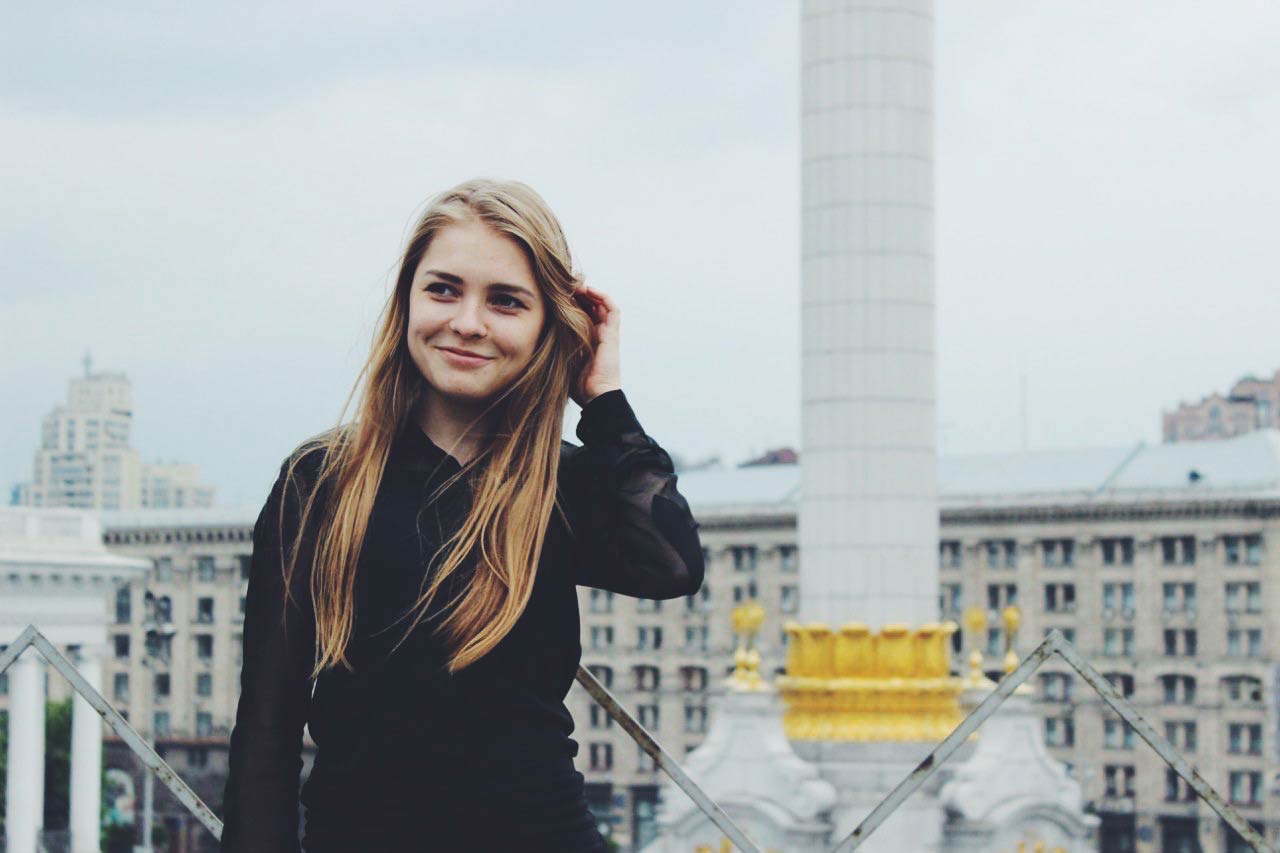 27 Guys On The Cute Little Things Girls Do That Are Unintentionally Sexy