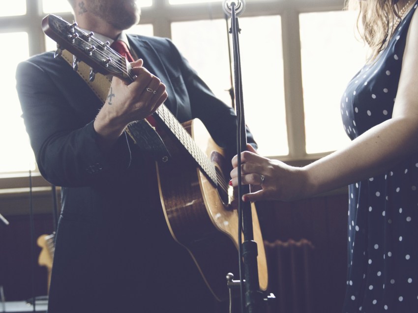 6 Things Every Evolved Man Wants From A Woman