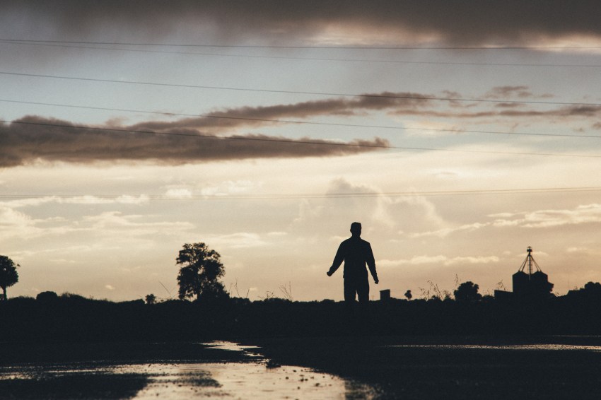 21 Ways To Stop Regretting The Past And Finally Move On