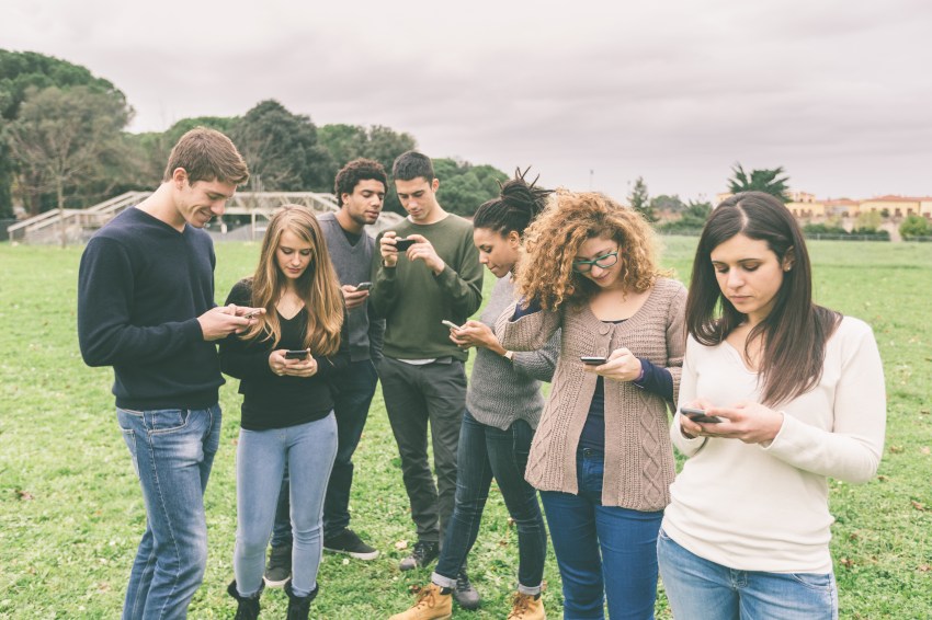 The Rise of Antisocial Media, Why Reddit And YouTube Are Gen Z’s Favorite Hangouts