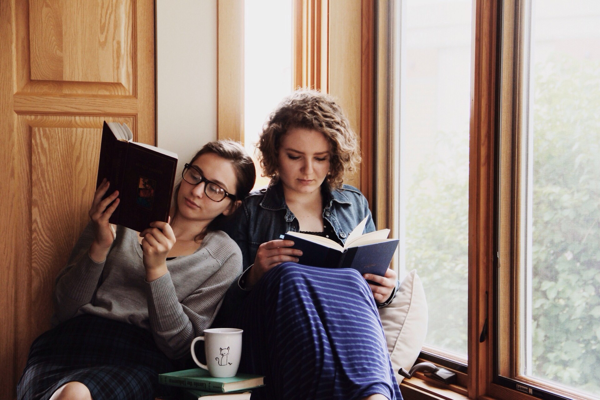 25 Cheap, Fun Things To Do When You’re Stuck Inside On Cold Winter Days
