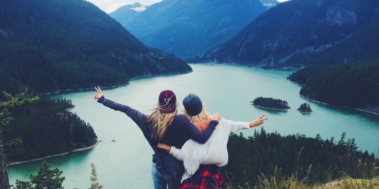 11 Signs You And Your Best Friend Are Twin Souls